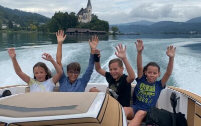Speedboat