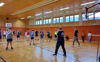 Selbstverteidigungskurs in der Mittelschule Weitensfeld.